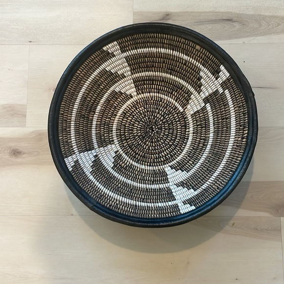 Anthropologie large Fele handmade African wall hanging baskets - Picture 2 of 5